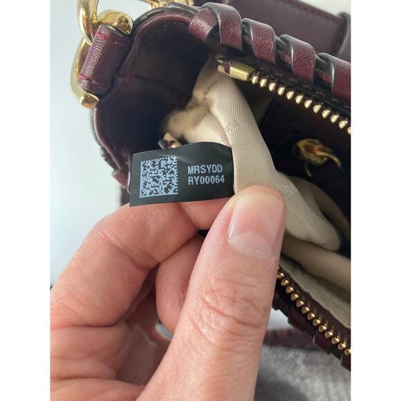 MICHAEL KORS, SMALL WINE SMOOTH LEATHER CROSSBODY BAG - Picture 9 of 15